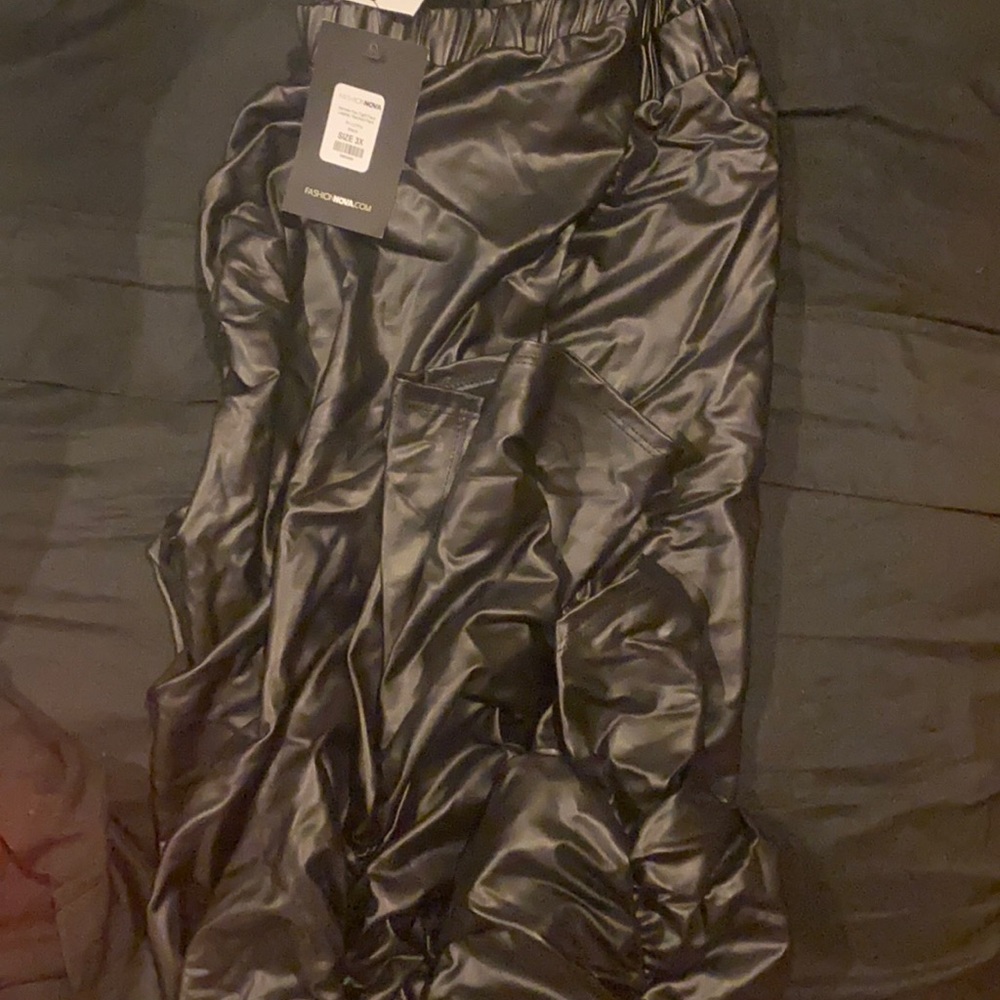 Fashionova stacked leather leggings